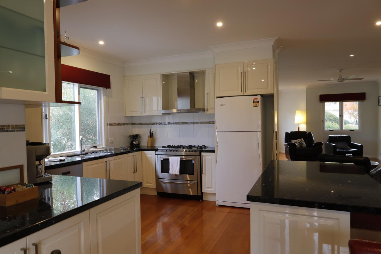 Holiday home Lithgow Falls